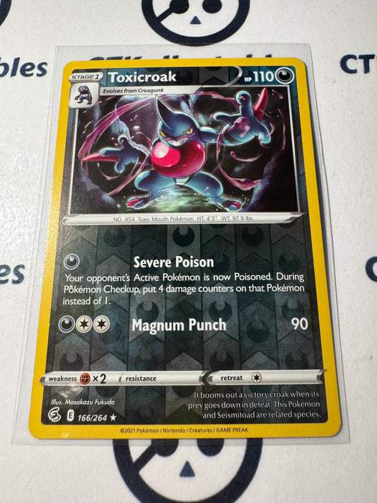 Toxicroak Reverse Holo #166/264 Sword & Shield Fusion Strike Pokemon