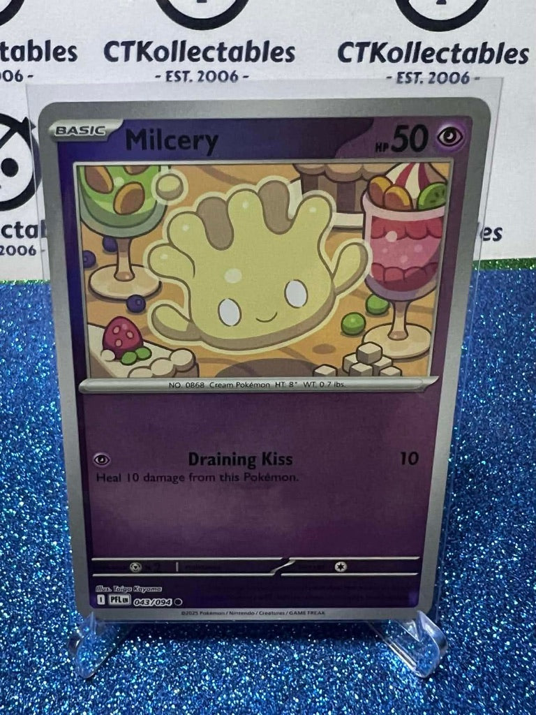Milcery Reverse Holo 043/094 Phantasmal Flames Pokemon