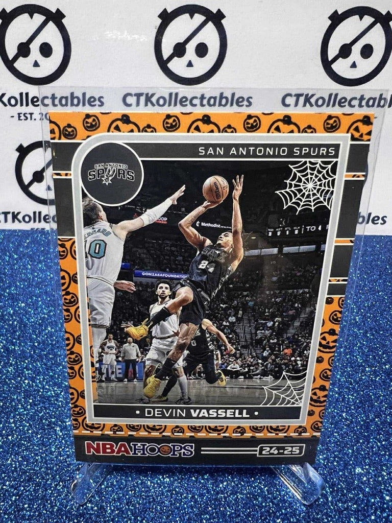 2024-25 Panini NBA HAUNTED HOOPS Orange Pumpkin #216 Devin Vassell San Antonio