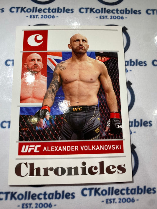 2022 UFC Panini Chronicles Base #29 Alexander Volkanovski - Featherweight