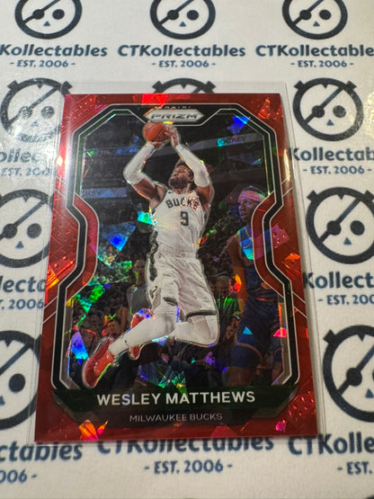 2020-21 NBA Panini Prizm Wesley Matthews Red cracked ice Prizm #168 Bucks