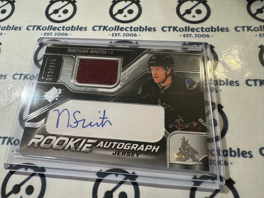 2022-23 NHL SPX Hockey Nathan Smith Rookie Jersey Auto #013/375