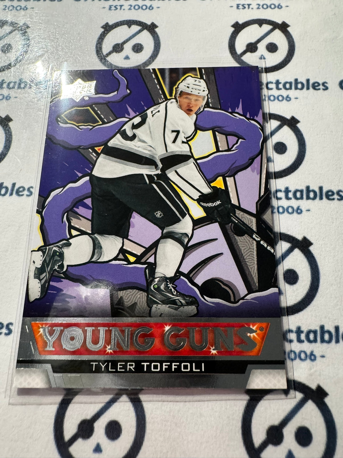 Kin Gun Un Baseball Card 2024-25 Upper Deck Hockey Young Guns Renewed Tyler Toffoli #YGR-50 Kin ...