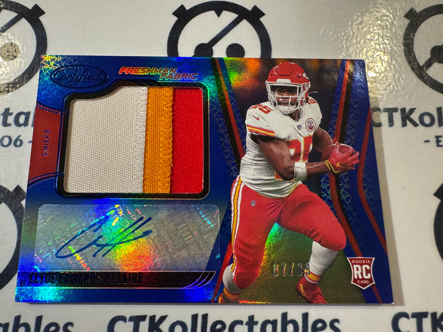 2020 NFL Certified Freshman Fabrics Clyde Edwards-Helaire RPA #87/99 Chiefs