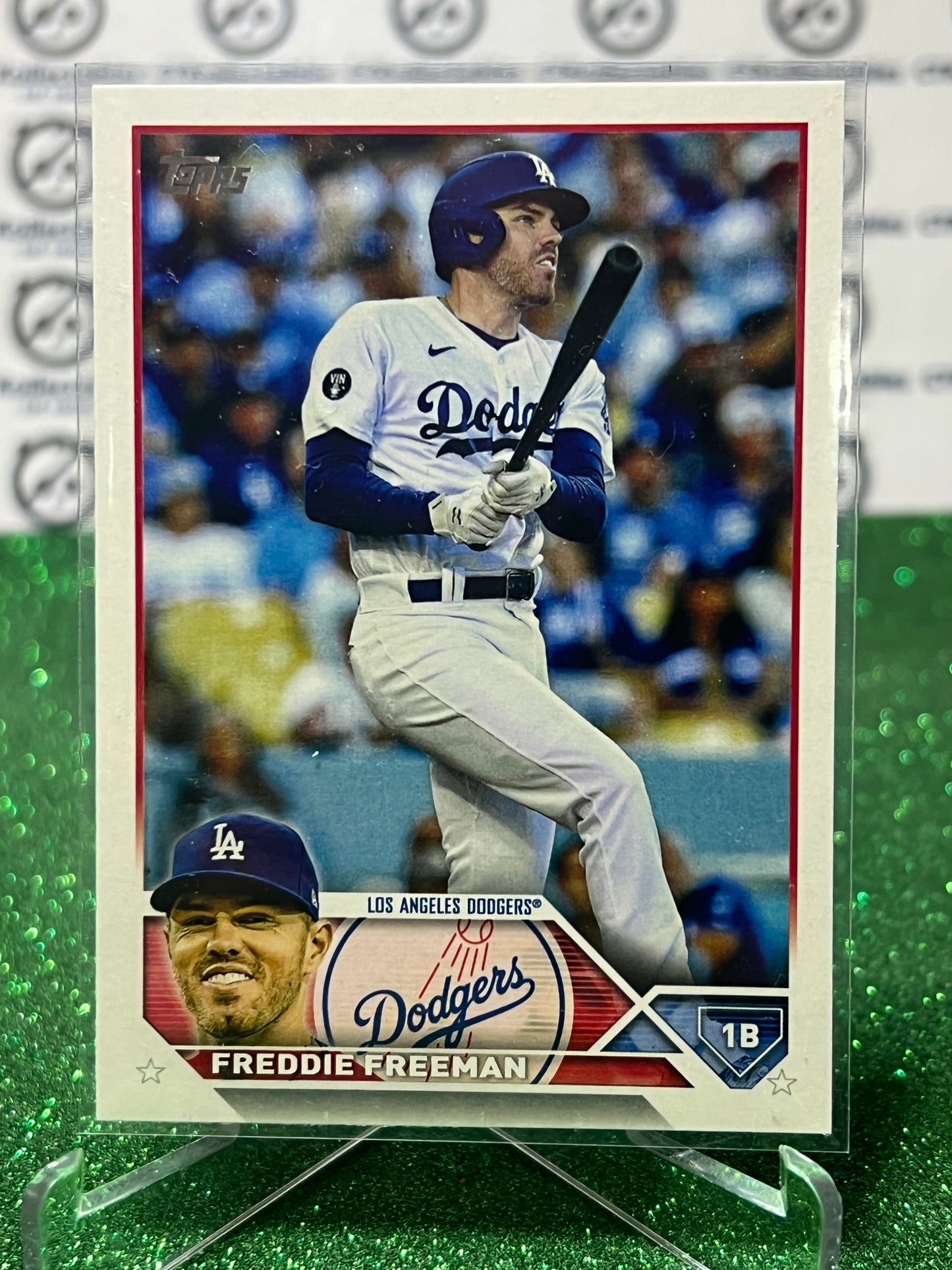 2023 TOPPS FREDDIE FREEMAN # 200 LOS ANGELES DODGERS BASEBALL CARD