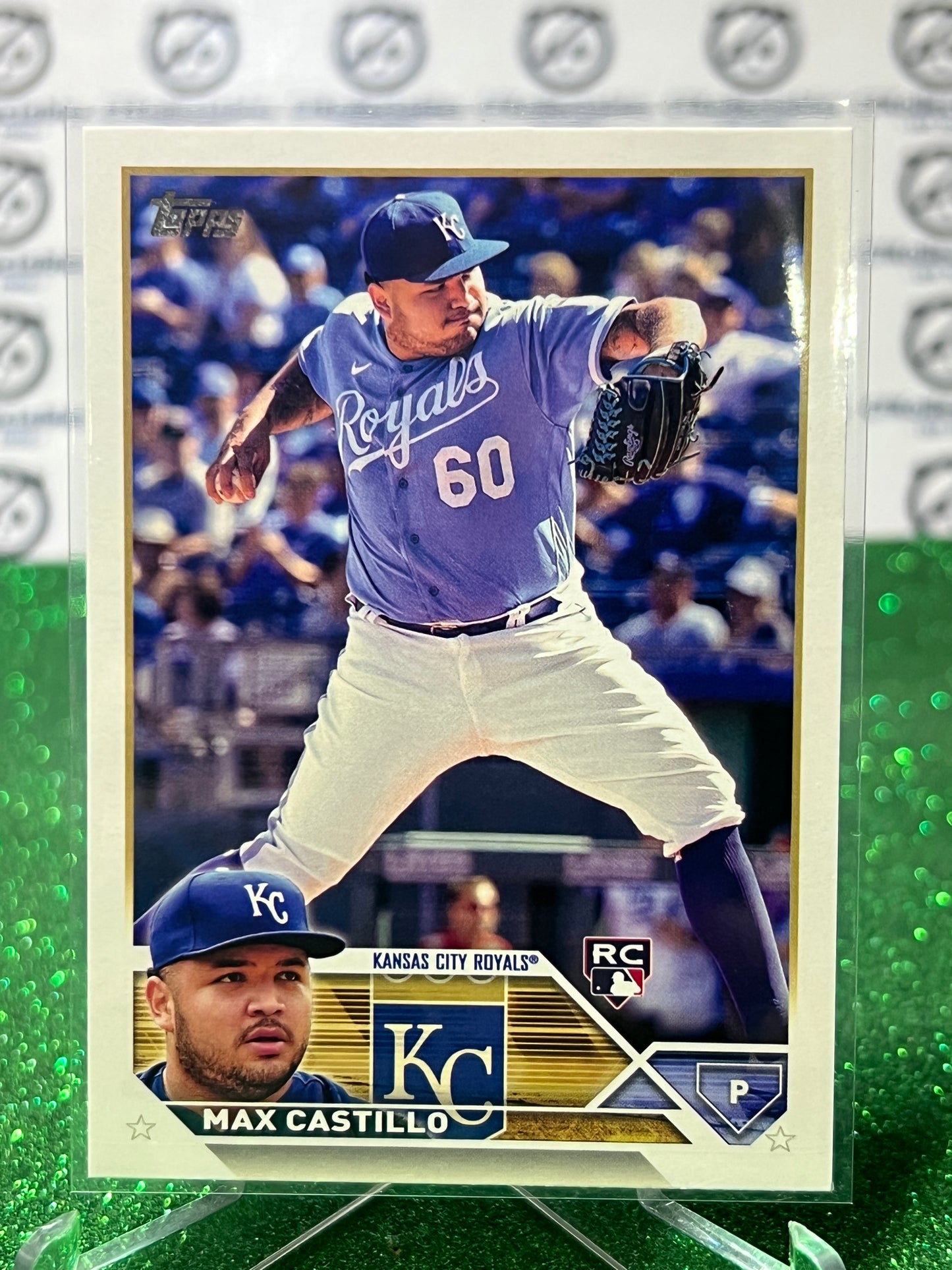 2023 TOPPS MAX CASTILLO # 251 ROOKIE KANSAS CITY ROYALS BASEBALL CARD