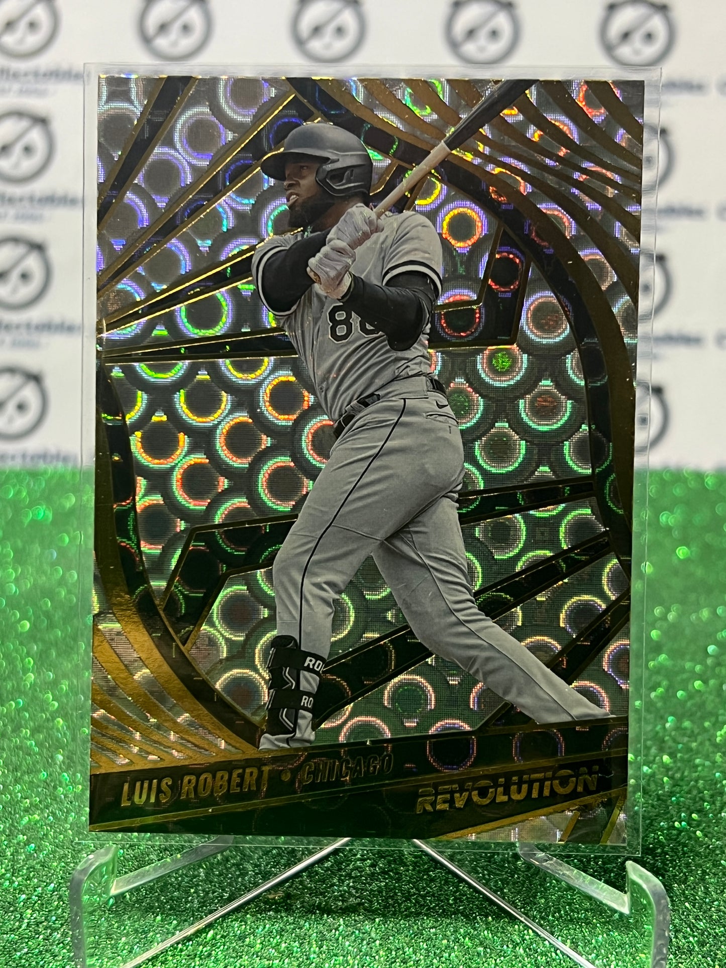 2022 PANINI CHRONICLES REVOLUTION LUIS ROBERT # 94 GROOVE CHICAGO WHITE SOX BASEBALL CARD