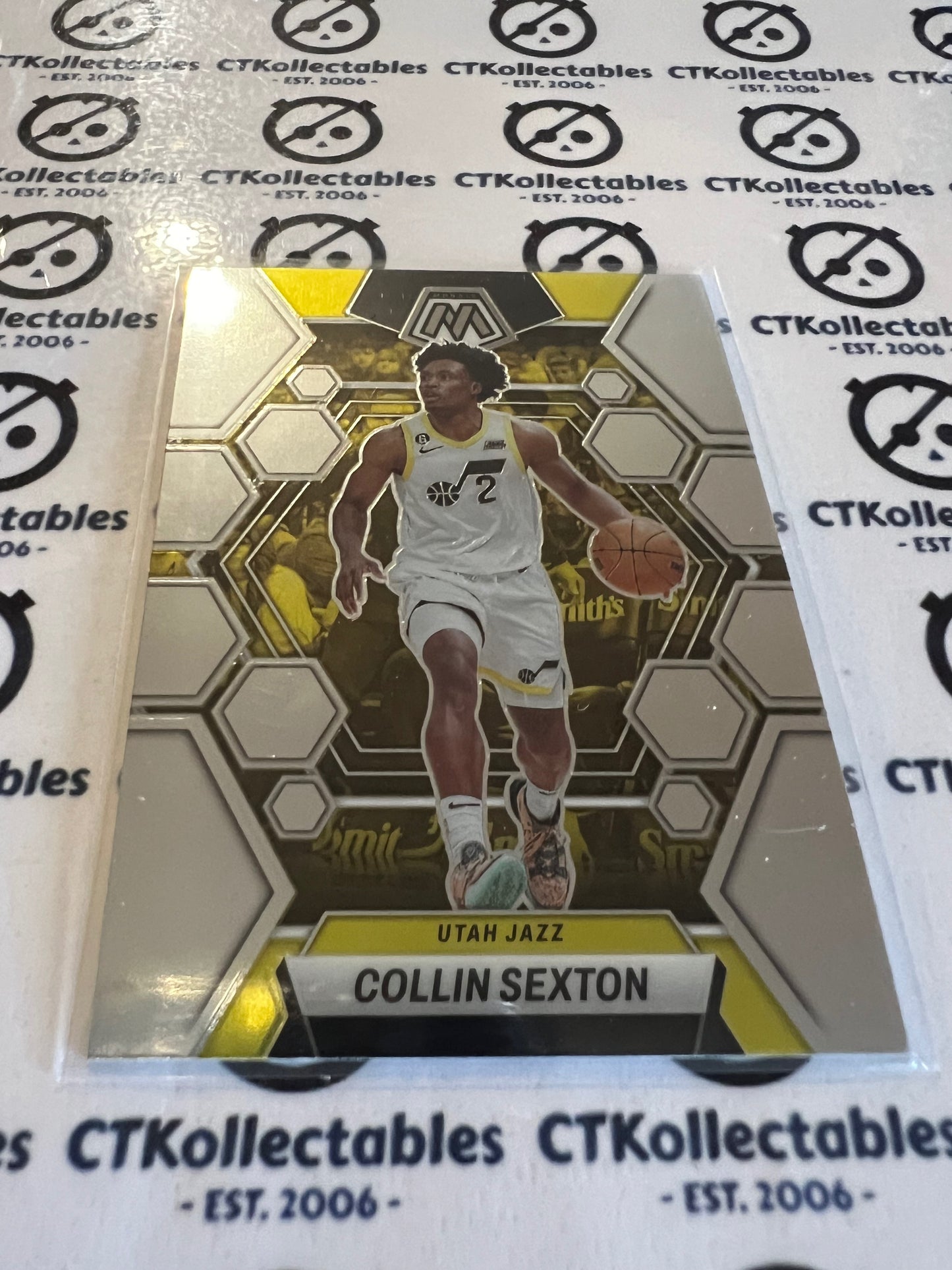 2022-23 Panini NBA Mosaic Base #69 Collin Sexton Jazz