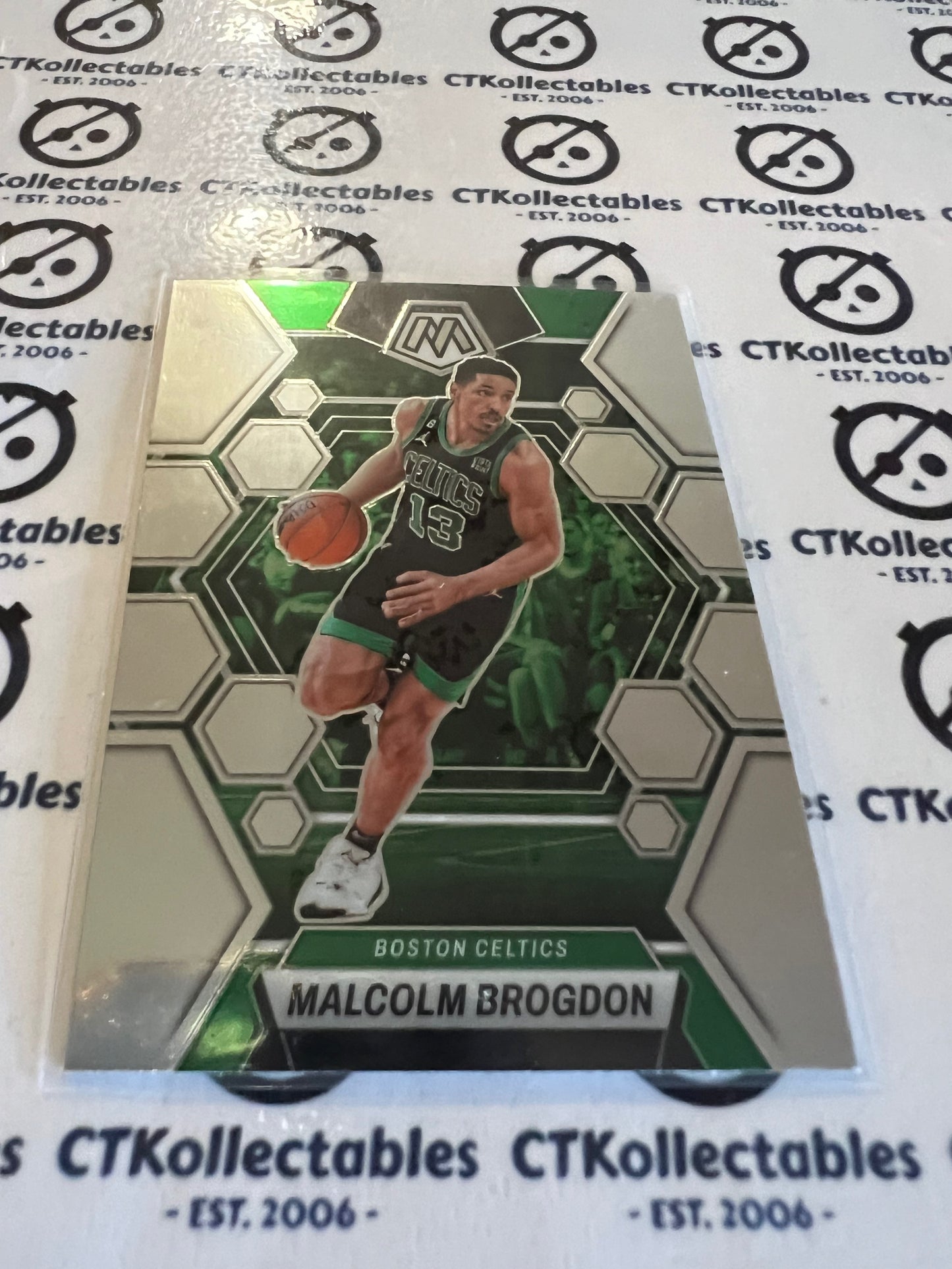 2022-23 Panini NBA Mosaic Base #196 Malcolm Brogdon Celtics