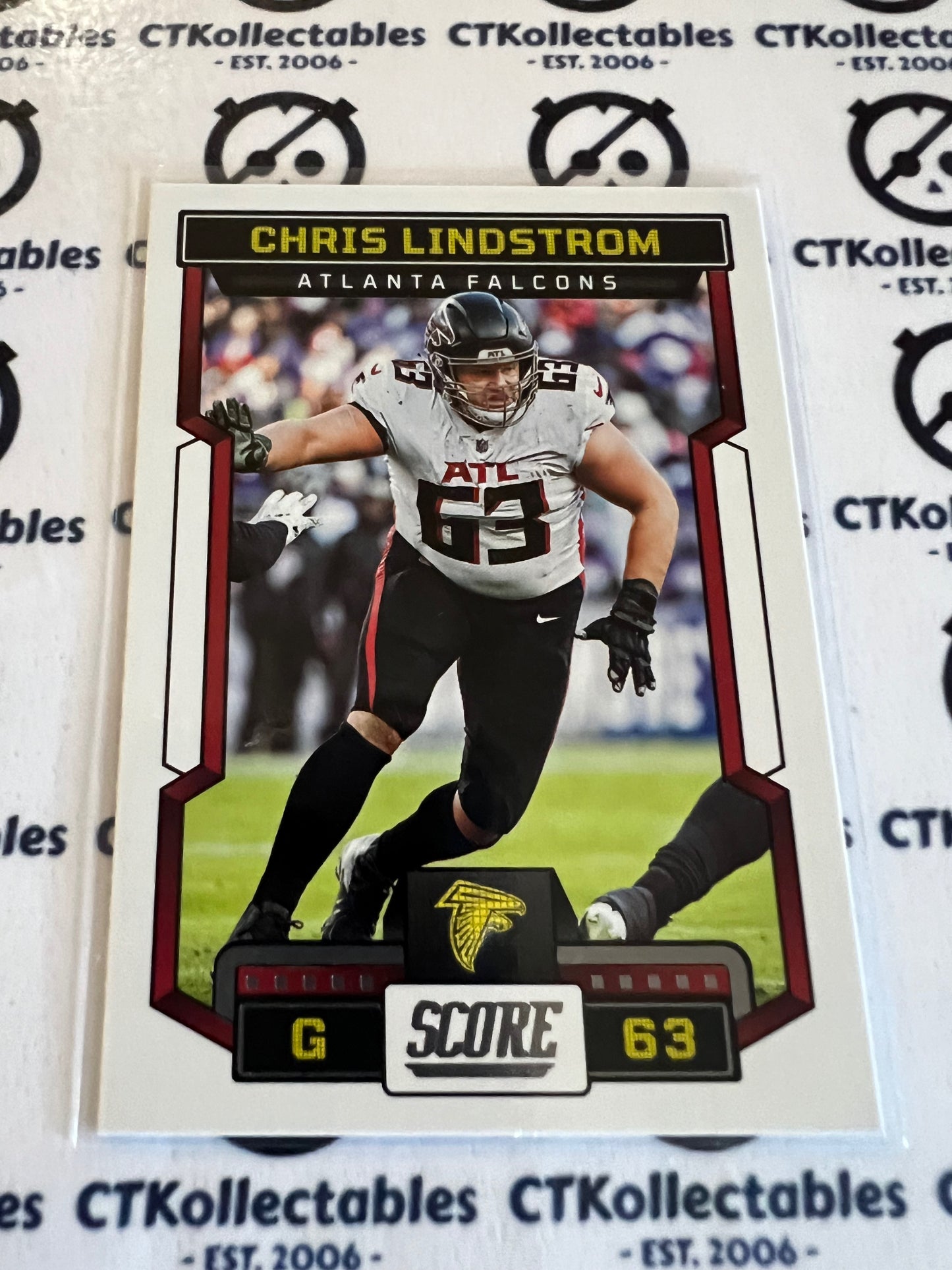 2023 NFL Panini Score Base  #41 Chris Lindstrom Falcons