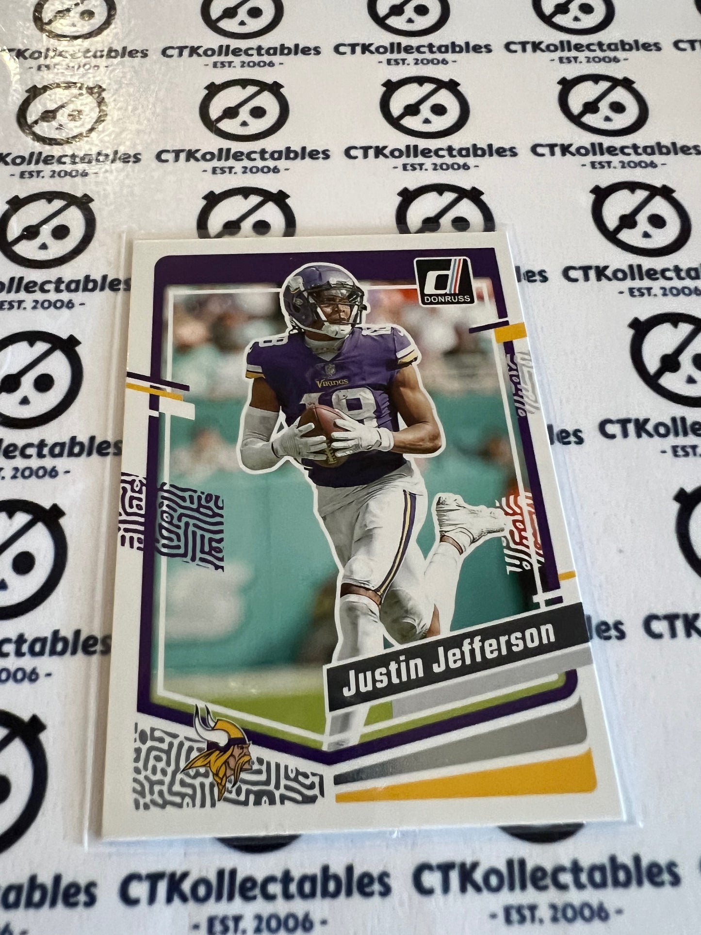 2023 NFL Panini Donruss Base #196 Justin Jefferson  Vikings