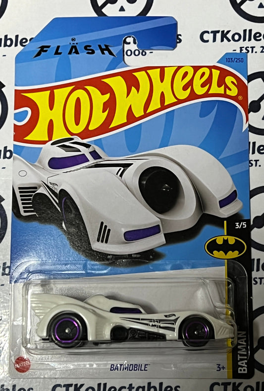 2021 HOT WHEELS  MATTEL BATMOBILE WHITE 3/5 BATMAN THE FLASH 103/250 DC COMICS