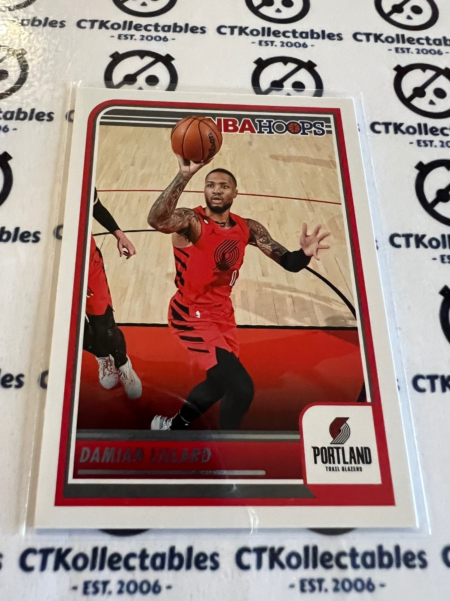 2023-24 Panini NBA HOOPS Base #21 Damian Lillard Portland