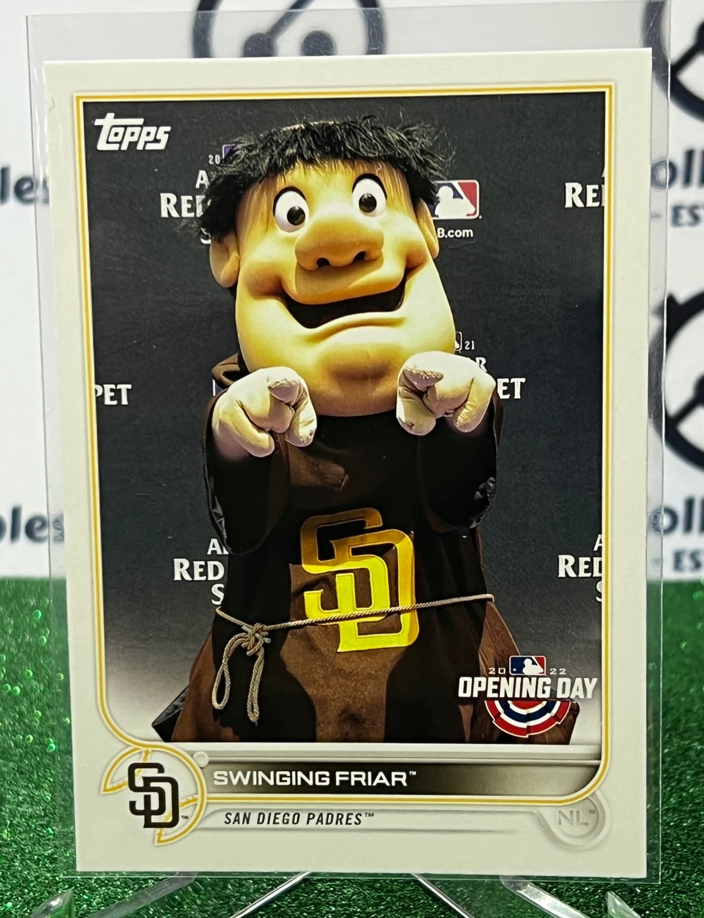 2022 TOPPS OPENING DAY SWINGING FRIAR # M-18 MASCOT SAN DIEGO PADRES BASEBALL CARD