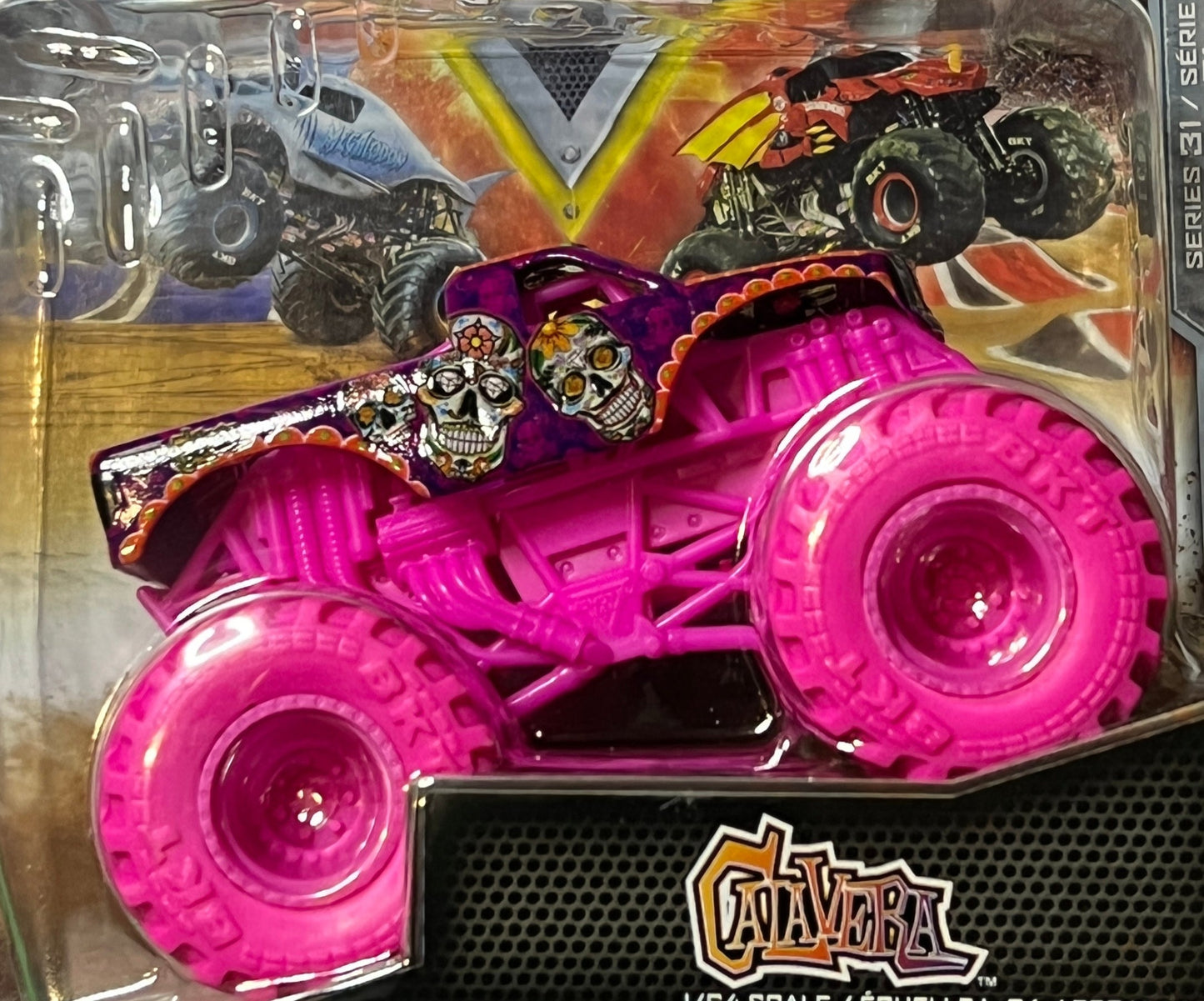 HOT WHEELS MATTEL MONSTER TRUCK  MONSTER JAM  1/64 CALAVERA - 2023