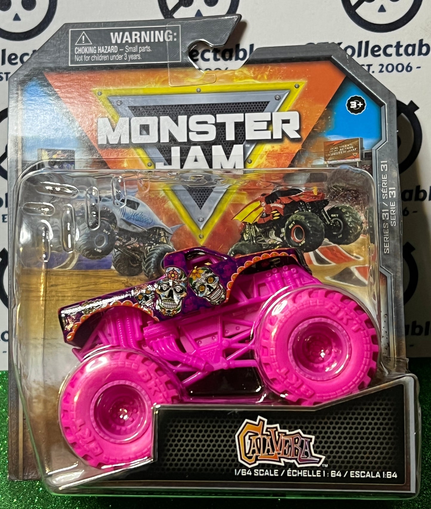 HOT WHEELS MATTEL MONSTER TRUCK  MONSTER JAM  1/64 CALAVERA - 2023