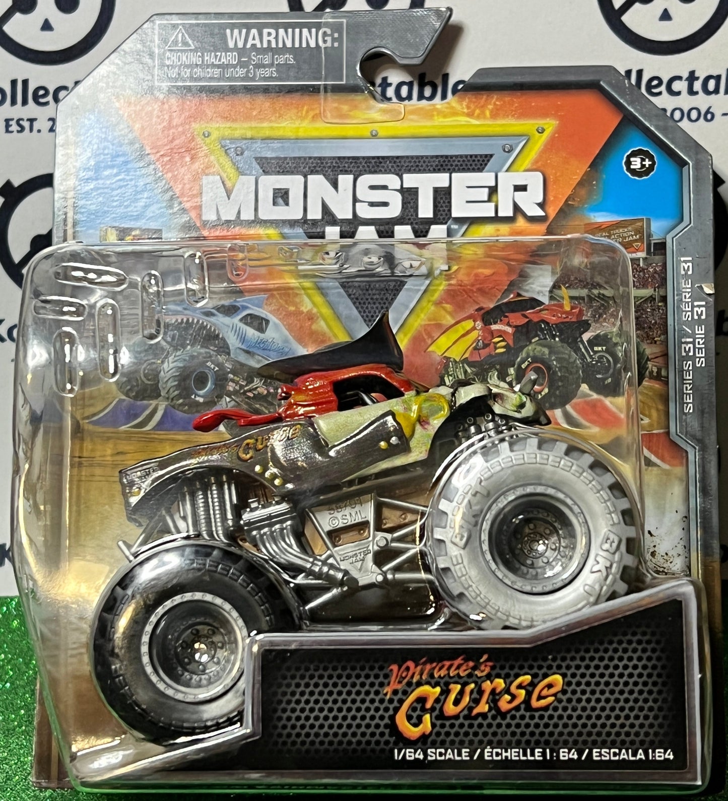 HOT WHEELS MATTEL MONSTER TRUCK  MONSTER JAM  1/64 PIRATE'S CURSE - 2023