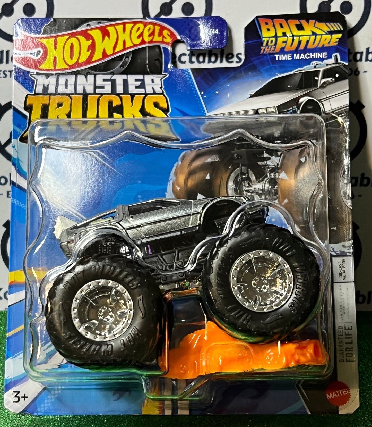 HOT WHEELS MATTEL MONSTER TRUCKS TIME MACHINE 1/64  BACK TO THE FUTURE - 2023