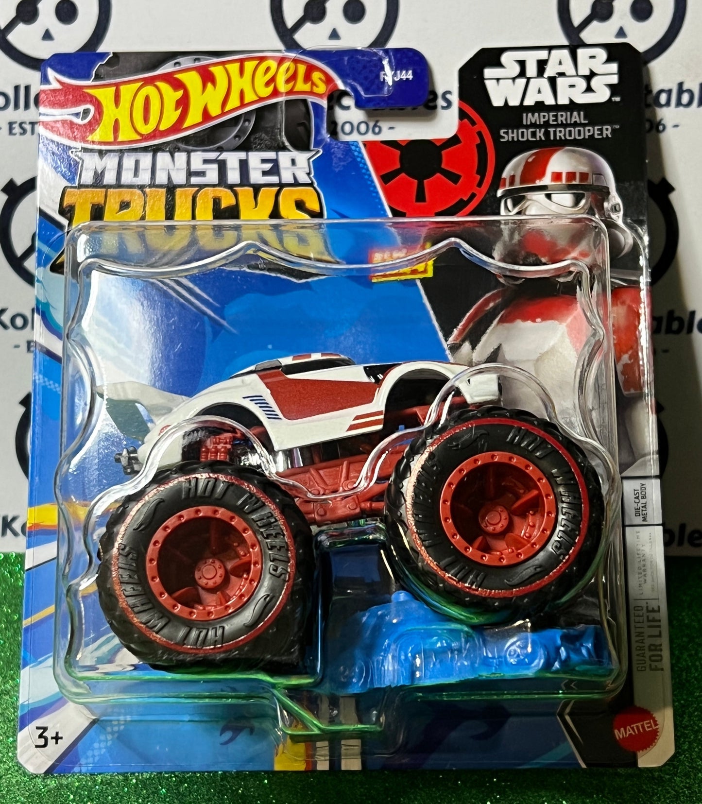 HOT WHEELS MATTEL MONSTER TRUCKS IMPERIAL SHOCK TROOPER 1/64  STAR WARS - 2023