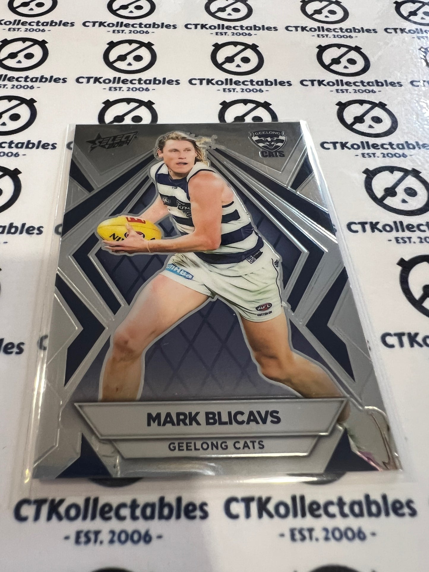 2024 AFL Footy Stars - Luminous Base #L61 Mark Blicavs Geelong