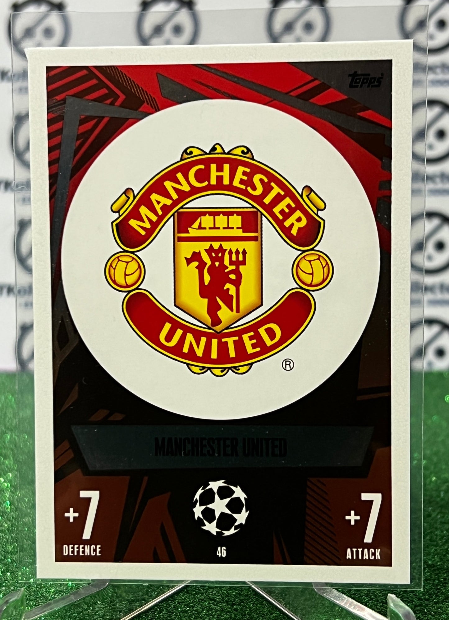 2023 TOPPS MATCH ATTAX MANCHESTER UNITED # 46 TEAM LOGO FOIL FOOTBALL SOCCER CARD