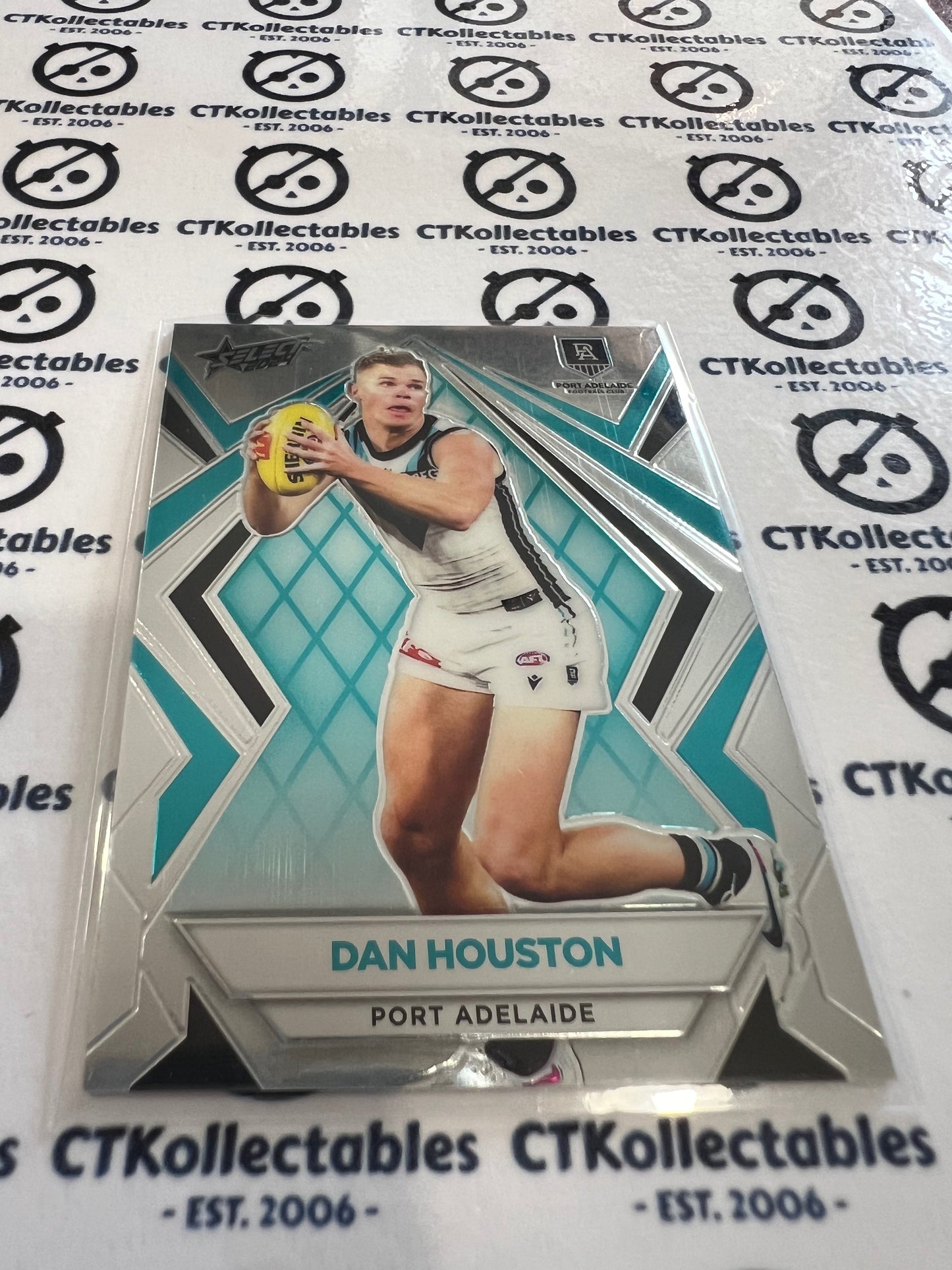 2024 AFL Footy Stars - Luminous Base #L125 Dan Houston Port Adelaide