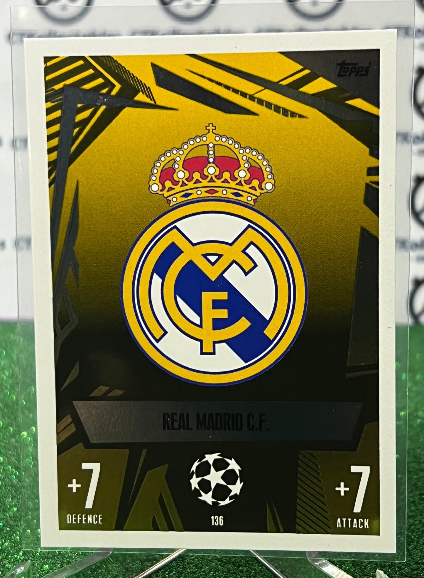 2023 TOPPS MATCH ATTAX REAL MADRID # 136 TEAM LOGO FOIL FOOTBALL SOCCER CARD