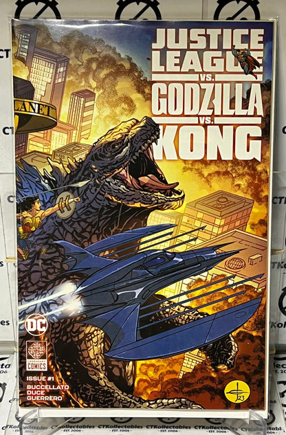 JUSTICE LEAGUE VS GODZILLA VS KONG #1  DREW JOHNSON WRAPAROUND VARAIANT DC COMIC BOOK 2023