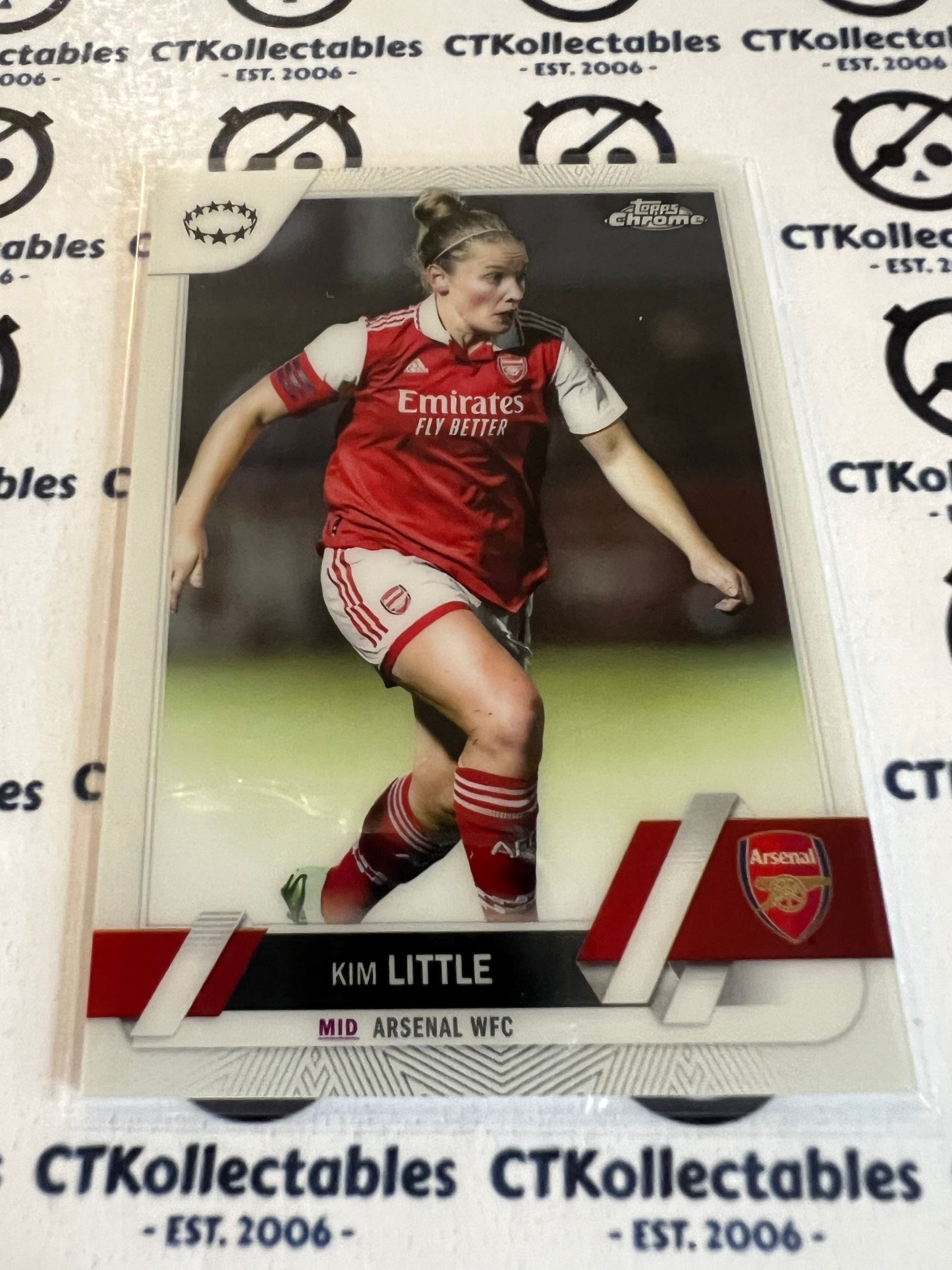 2022-23 Topps Chrome UEFA Women’s Soccer Base #10 Kim Little Arsenal