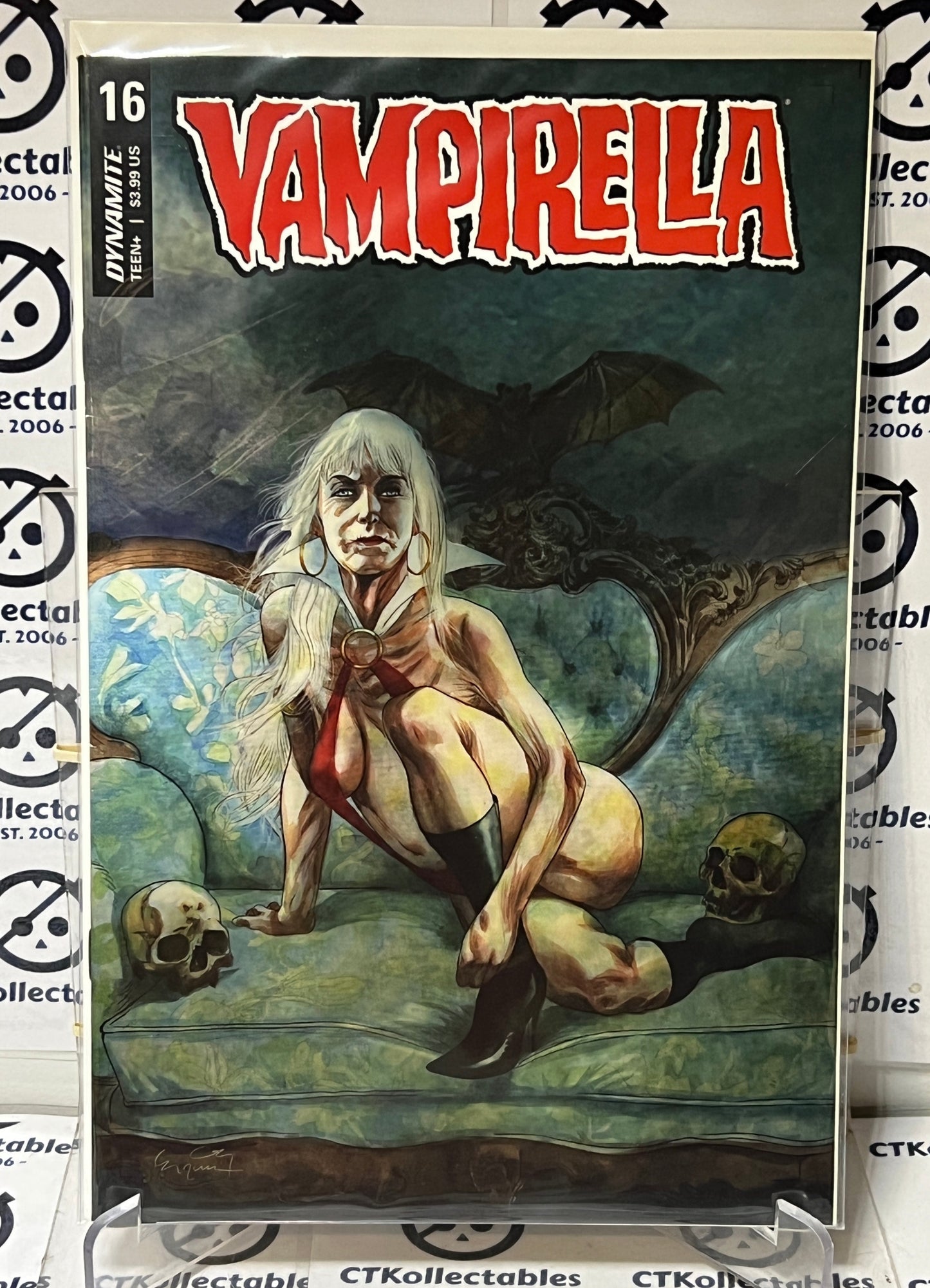 VAMPIRELLA  # 16  GUNDUZ VARIANT DYNAMITE COMIC BOOK 2020