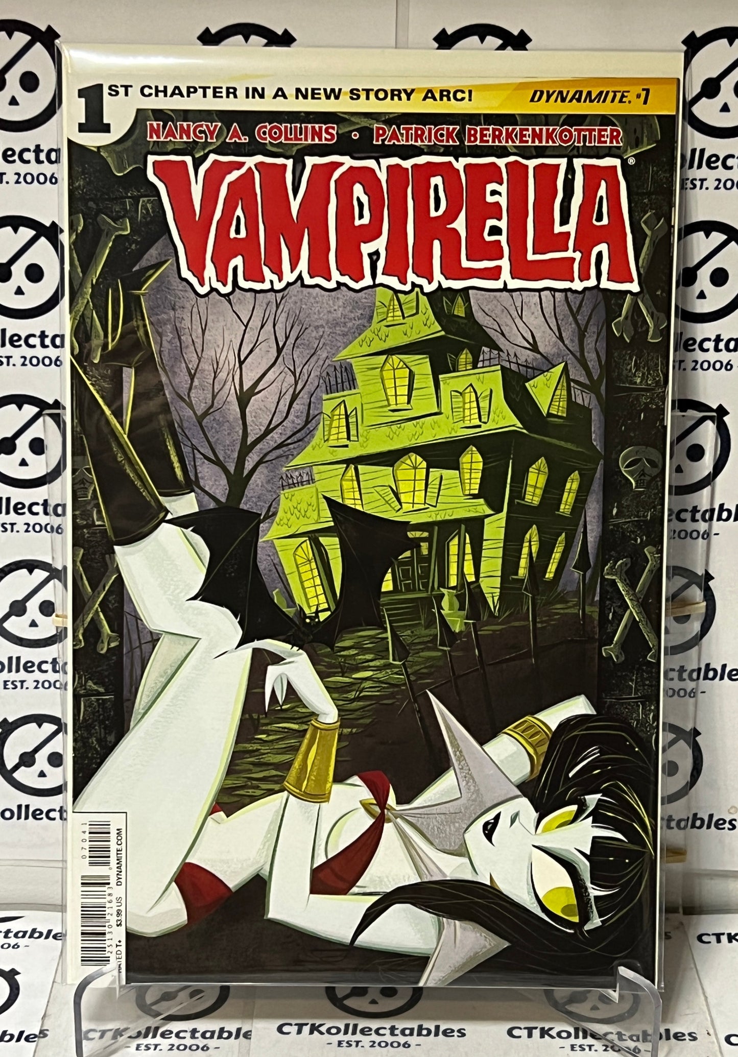 VAMPIRELLA # 1 EXC SUBSCRIPTION  RARE STEPHANIE BUSCEMA VARIANT DYNAMITE COMIC BOOK 2013