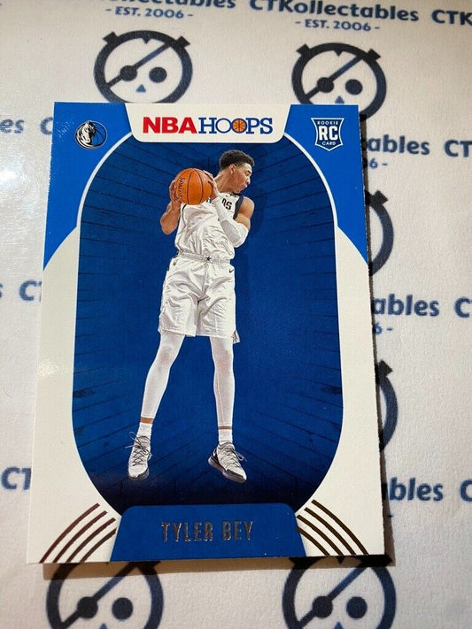 2020-21 NBA Hoops Tyler Bey rookie card RC #220 Mavericks