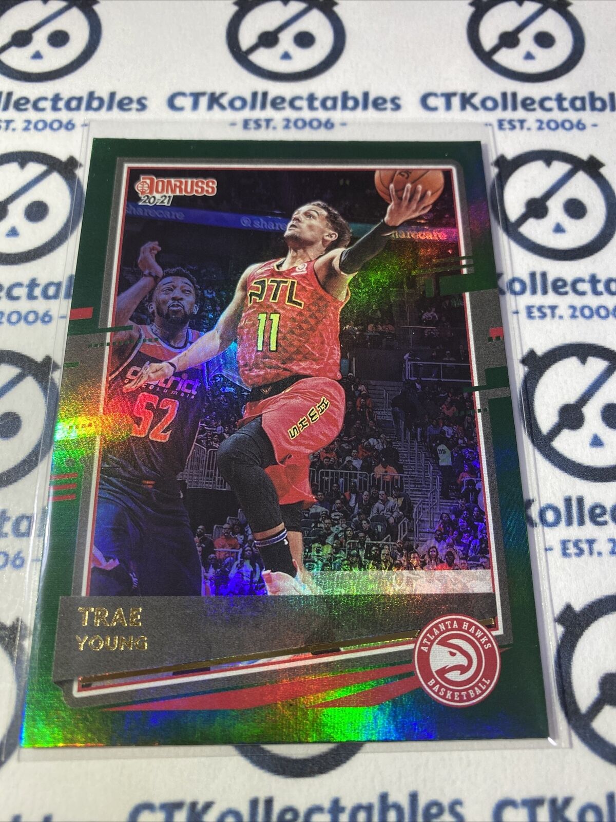 2020-21 NBA Donruss Green Parallel Trae Young #153 Hawks