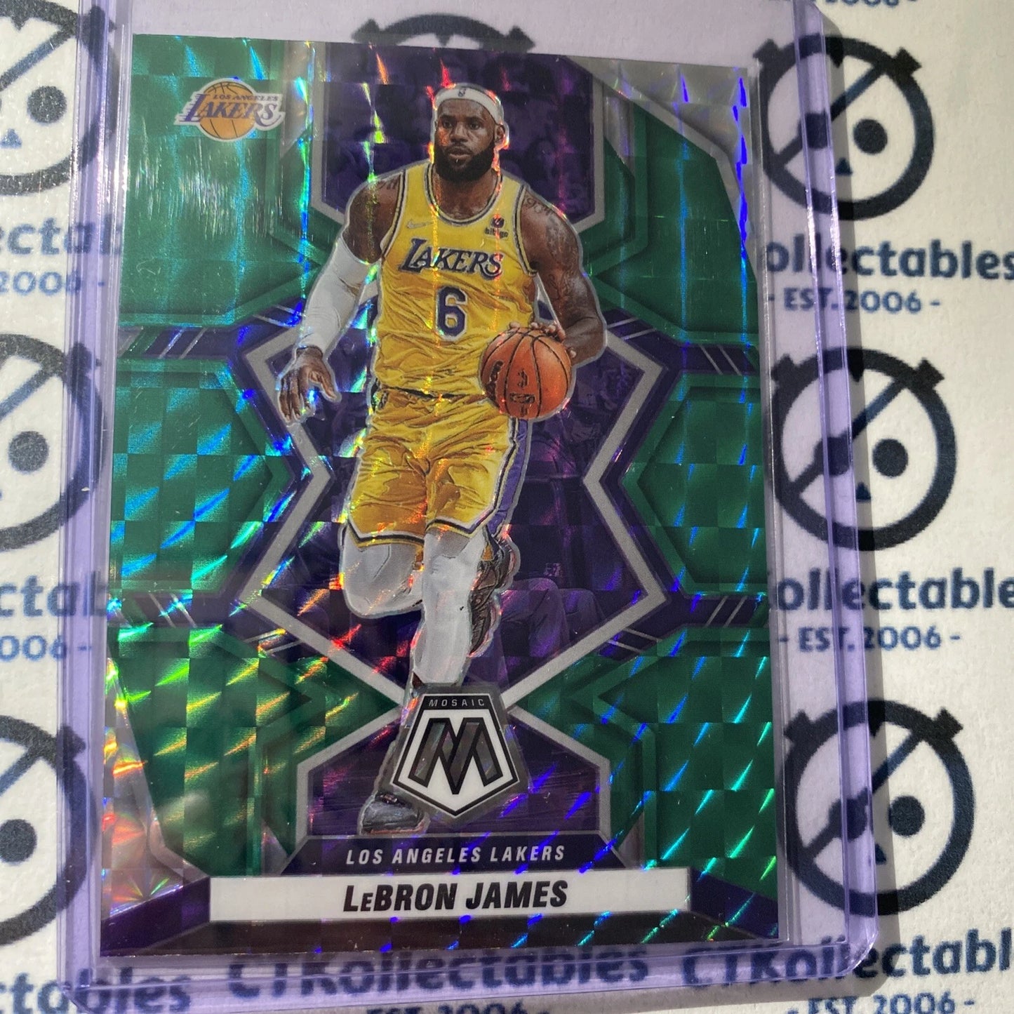 2021-22 Panini Nba Mosaic Lebron James Green Prizm #146 Lakers