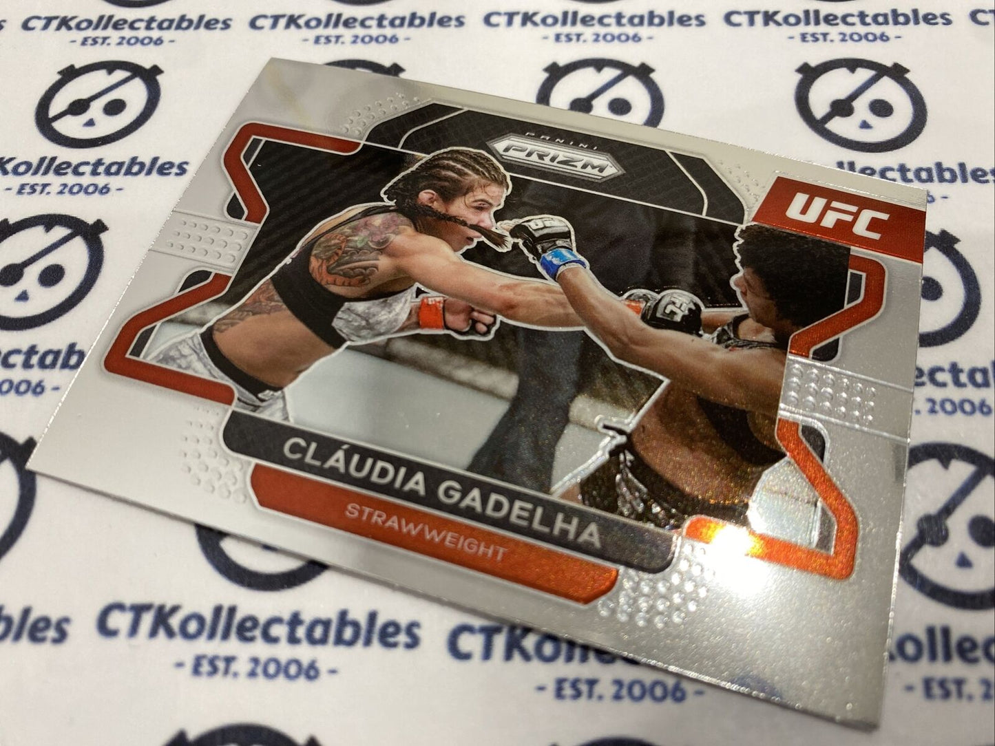 2022 UFC Panini Prizm Base #19 Claudia Gadelha