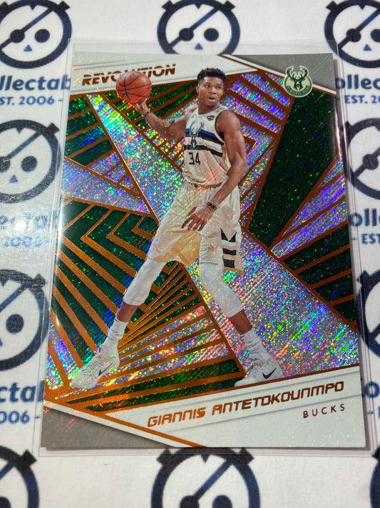 2018-19 NBA Panini Revolution Giannis Antetokounmpo Base #41 Bucks