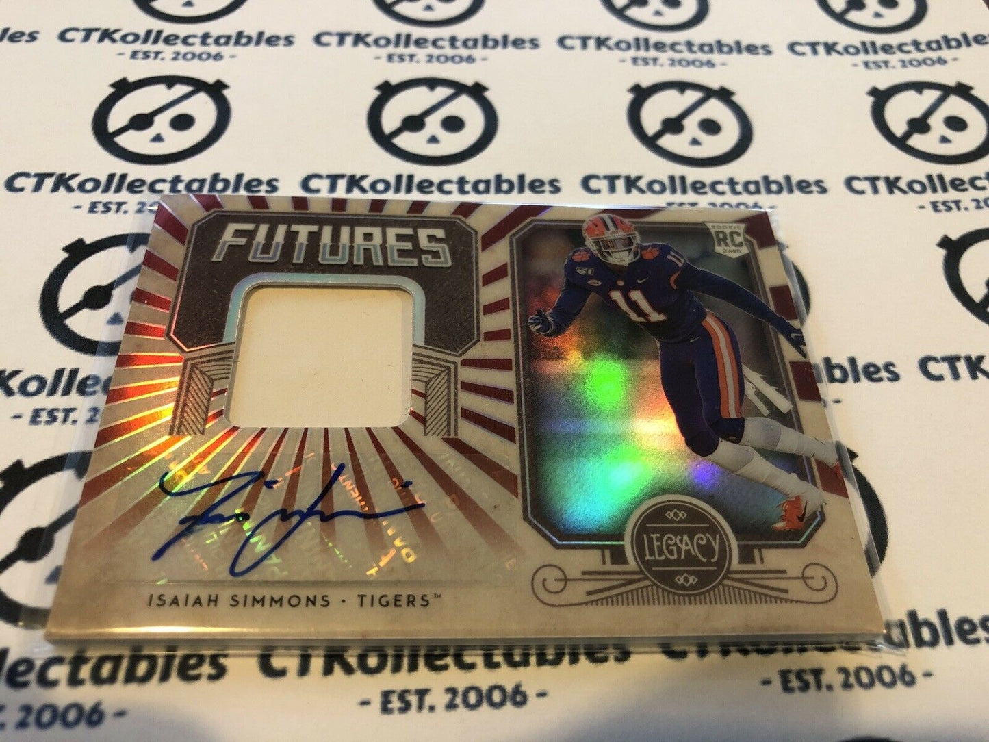 2020 NFL Legacy Isaiah Simmons FUTURES Patch Auto #057/100 Cardinals