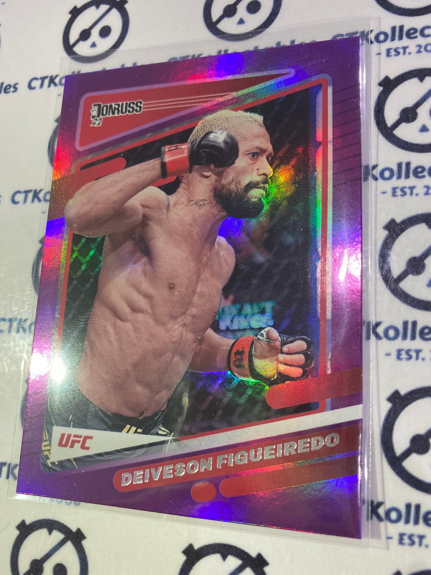 2022 UFC Panini Donruss Deiveson Figuiredo Purple Holo #67 Flyweight