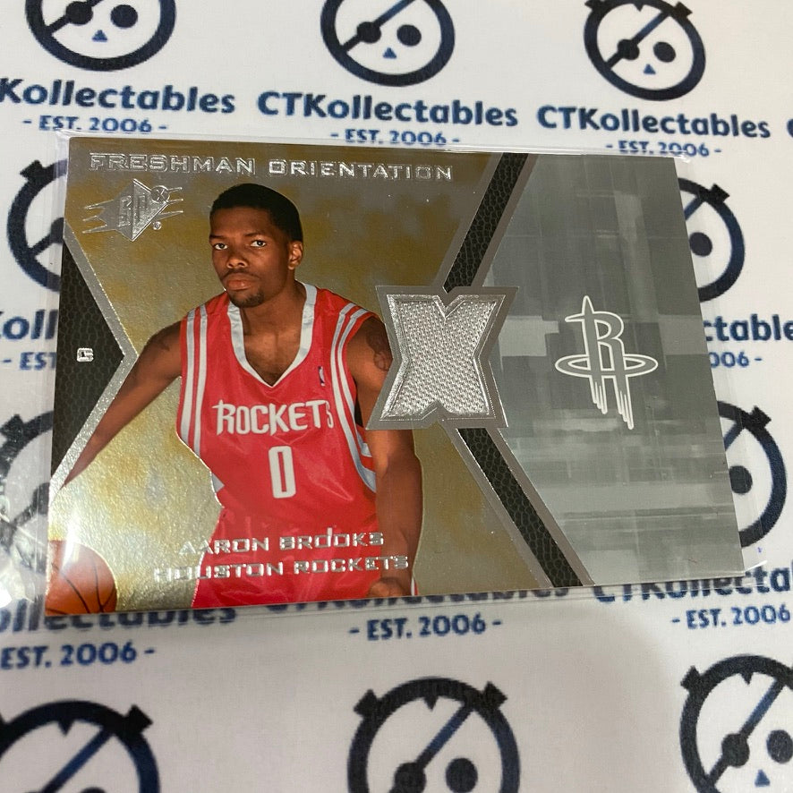 2007-08 Upper Deck SPX Aaron Brooks Freshman Orientation jersey