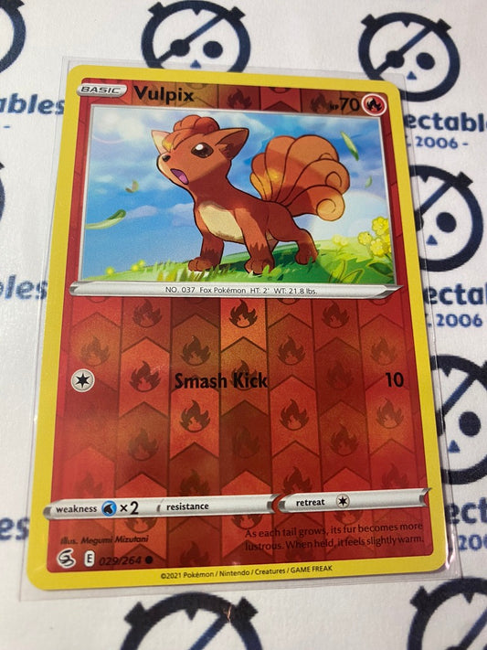 Vulpix Reverse Holo #029/264 2021 Sword & Shield Fusion Strike Pokemon Card
