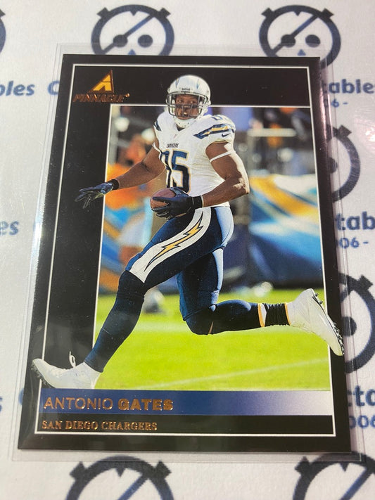 2021 NFL Panini Chronicles Pinnacle #30 Antonio Gates Chargers