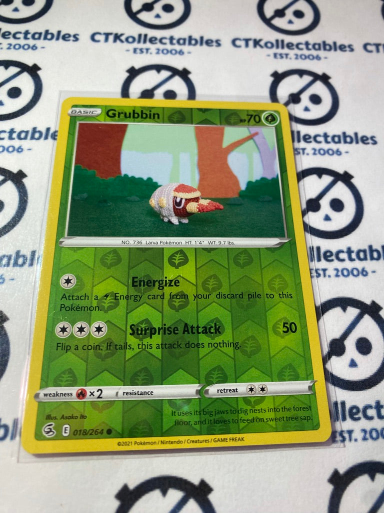 Grubbin Reverse Holo #018/264 2021 Sword & Shield Fusion Strike Pokemon Card