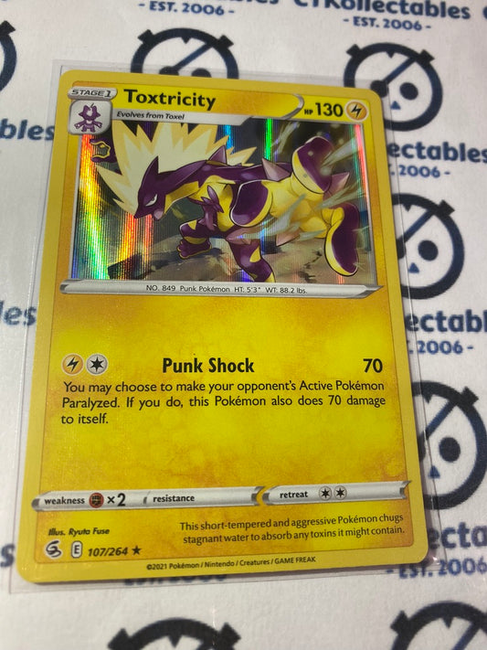 Toxtricity Holo Rare Card #107/264 2021 Sword & Shield Fusion Strike Pokemon Card