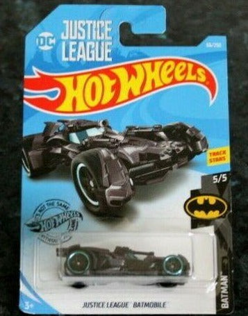 Hot Wheels 2018 Batman: DC JUSTICE LEAGUE BATMOBILE 66/250 Long Card 5/5 BLUE