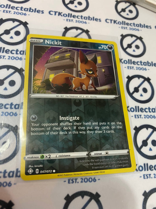 Nickit Reverse Holo #047/072 Shining Fates Pokemon Card