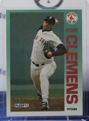 1992 FLEER BASEBALL ROGER CLEMENS # 37 BOSTON RED SOX
