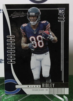 2019 PANINI ABSOLUTE RILEY RIDLEY  # 135 ROOKIE FOIL NFL CHICAGO BEARS GRIDIRON CARD
