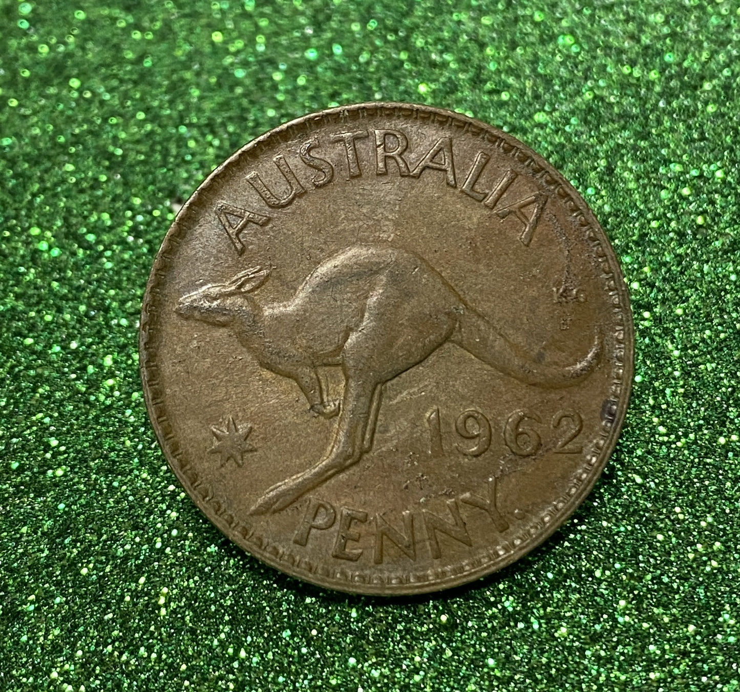 Australian 1 Cent LARGE PENNY COIN 1962  Queen Elizabeth  VG/F CONDITION