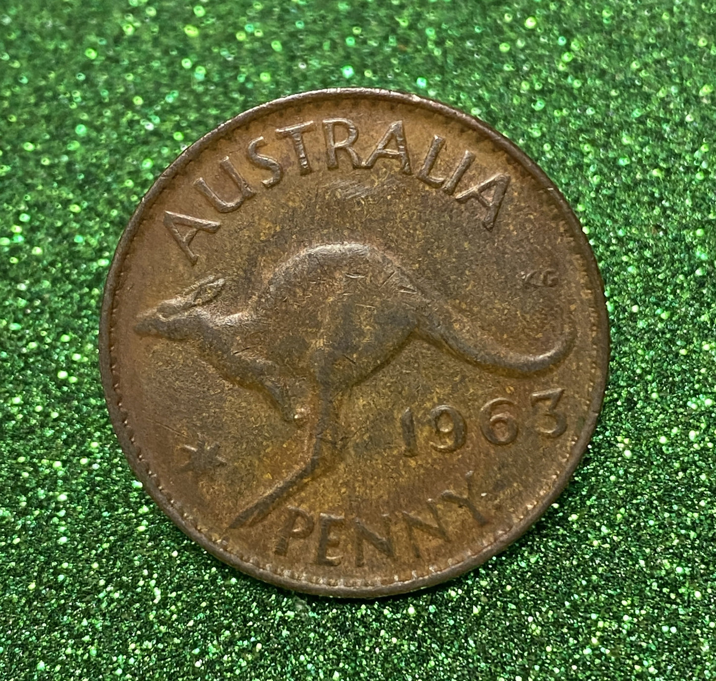 Australian 1 Cent LARGE PENNY COIN 1963 Queen Elizabeth  VG/F CONDITION