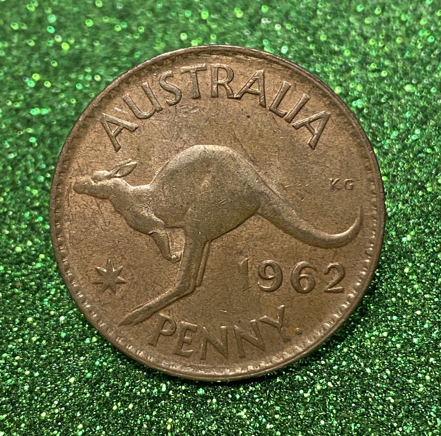 Australian 1 Cent LARGE PENNY COIN 1962 Queen Elizabeth VG/F CONDITION